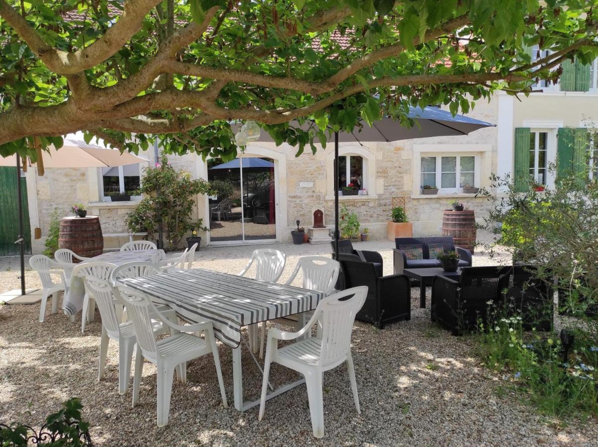 L'Entre Deux Vignes Bed & Breakfast Brizambourg Ngoại thất bức ảnh